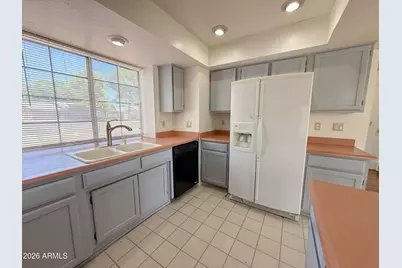 8062 N 109th Drive, Peoria, AZ 85345 - Photo 11