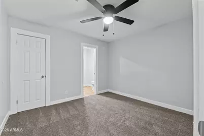 4426 N 34th Drive, Phoenix, AZ 85017 - Photo 13