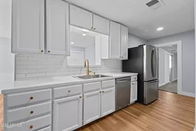4426 N 34th Drive, Phoenix, AZ 85017 - Photo 5