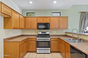 7031 S Golfside Ln, Phoenix, AZ 85042 - Photo 43