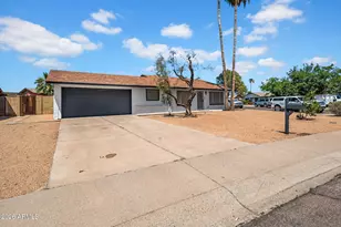 1742 W Menadota Dr, Phoenix, AZ 85027 - Photo 3