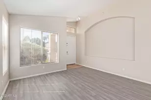 962 W Desert Broom Ct, Chandler, AZ 85248 - Photo 5