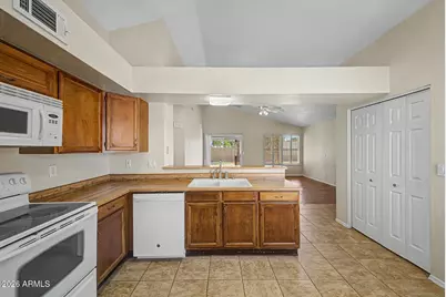 15008 N 62nd Drive, Glendale, AZ 85306 - Photo 11