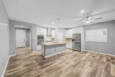 19530 N 260th Drive, Buckeye, AZ 85396 - Photo 11