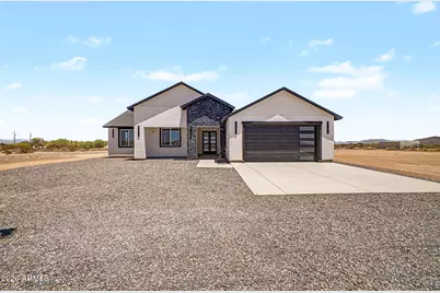 9621 S 351st Avenue, Arlington, AZ 85322 - Photo 1