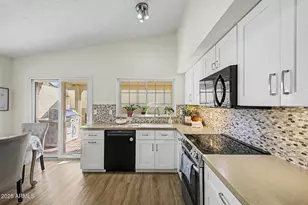 4711 E Piedmont Rd, Phoenix, AZ 85044 - Photo 9