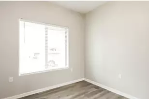 506 W Latona Rd, Phoenix, AZ 85041 - Photo 9