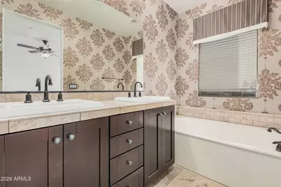 5550 N 16th Street #114, Phoenix, AZ 85016 - Photo 17