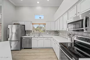 4242 E Lupine Ave, Phoenix, AZ 85028 - Photo 15
