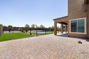 25273 N 69th Ave, Peoria, AZ 85383 - Photo 21