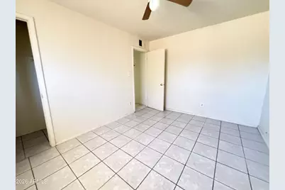 2232 E Burgess Lane, Phoenix, AZ 85042 - Photo 9