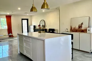 2502 E Edgemont Ave, Phoenix, AZ 85008 - Photo 5