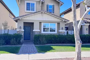 1077 S Reber Ave, Gilbert, AZ 85296 - Photo 1