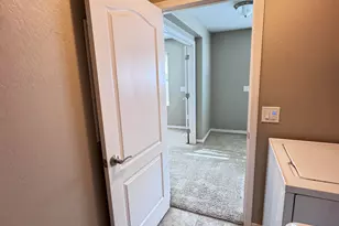 1077 S Reber Ave, Gilbert, AZ 85296 - Photo 11