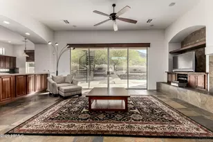 10312 S 16th Dr, Phoenix, AZ 85041 - Photo 5