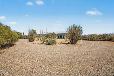 35440 N Sierra Vista Drive, San Tan Valley, AZ 85140 - Photo 3