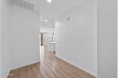 4121 S 67th Drive, Phoenix, AZ 85043 - Photo 5