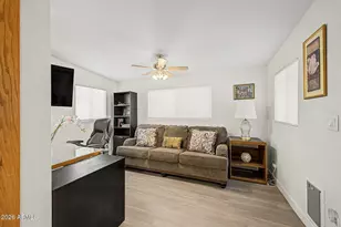 1309 W Renee Dr, Phoenix, AZ 85027 - Photo 17