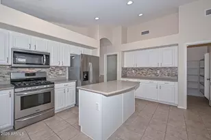 11225 W Cambridge Ave, Avondale, AZ 85392 - Photo 7