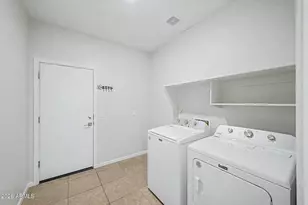 17865 W Daley Ln, Surprise, AZ 85387 - Photo 25