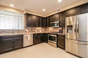 17850 N 68th St, Phoenix, AZ 85054 - Photo 3
