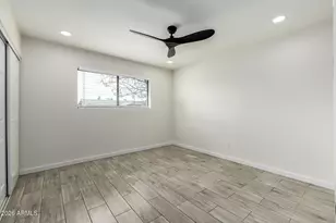 3700 W Keim Dr, Phoenix, AZ 85019 - Photo 17