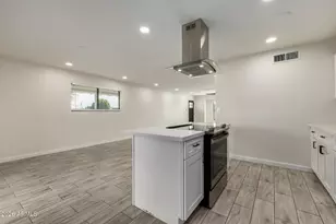 3700 W Keim Dr, Phoenix, AZ 85019 - Photo 9