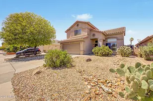 16574 W Cottonwood St, Surprise, AZ 85388 - Photo 3
