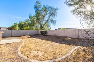 21100 N Alma Dr, Maricopa, AZ 85138 - Photo 9