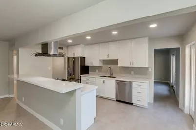 554 W 19th Street, Tempe, AZ 85281 - Photo 17