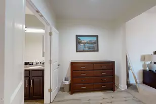 945 E Playa Del Norte Dr, Tempe, AZ 85288 - Photo 17