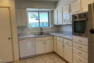 10024 W Denham Dr, Sun City, AZ 85351 - Photo 7