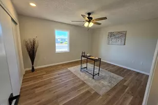 10821 W Amber Trail, Sun City, AZ 85351 - Photo 17