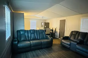 8601 N 71st Ave, Glendale, AZ 85301 - Photo 5