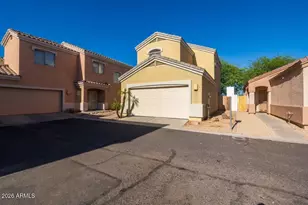 22227 N 29th Dr, Phoenix, AZ 85027 - Photo 3