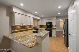 3402 E Windsong Dr, Phoenix, AZ 85048 - Photo 19