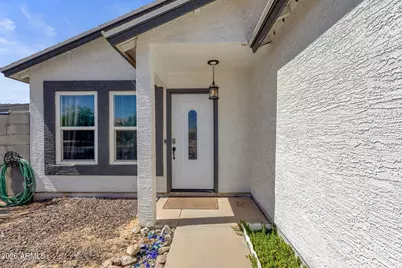11452 W Obregon Drive, Arizona City, AZ 85123 - Photo 5
