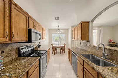 373 W Primoroso Drive, Gilbert, AZ 85233 - Photo 9