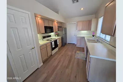 11548 W Pronghorn Court, Surprise, AZ 85378 - Photo 5