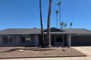 221 E Helena Dr, Phoenix, AZ 85022 - Photo 1
