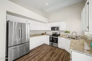 8408 W Bloomfield Road W, Peoria, AZ 85381 - Photo 9