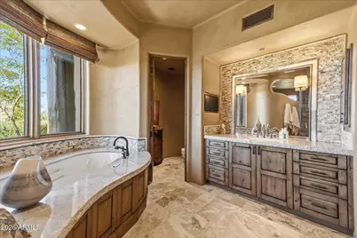 11237 E Troon Mountain Drive, Scottsdale, AZ 85255 - Photo 33