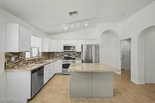 4207 E Sandy Way, Gilbert, AZ 85297 - Photo 17