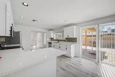508 E Sagebrush Street, Litchfield Park, AZ 85340 - Photo 9