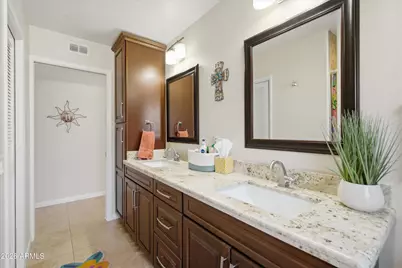 11006 W Canyon Creek Drive, Sun City, AZ 85351 - Photo 17