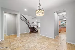 3734 E Matthew Dr, Phoenix, AZ 85050 - Photo 3