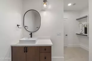 4215 N 42nd St, Phoenix, AZ 85018 - Photo 45