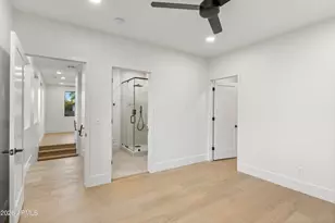 4215 N 42nd St, Phoenix, AZ 85018 - Photo 37