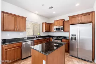 3954 E Melinda Dr, Phoenix, AZ 85050 - Photo 5