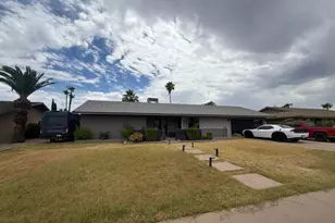 3915 E Yucca St, Phoenix, AZ 85028 - Photo 1